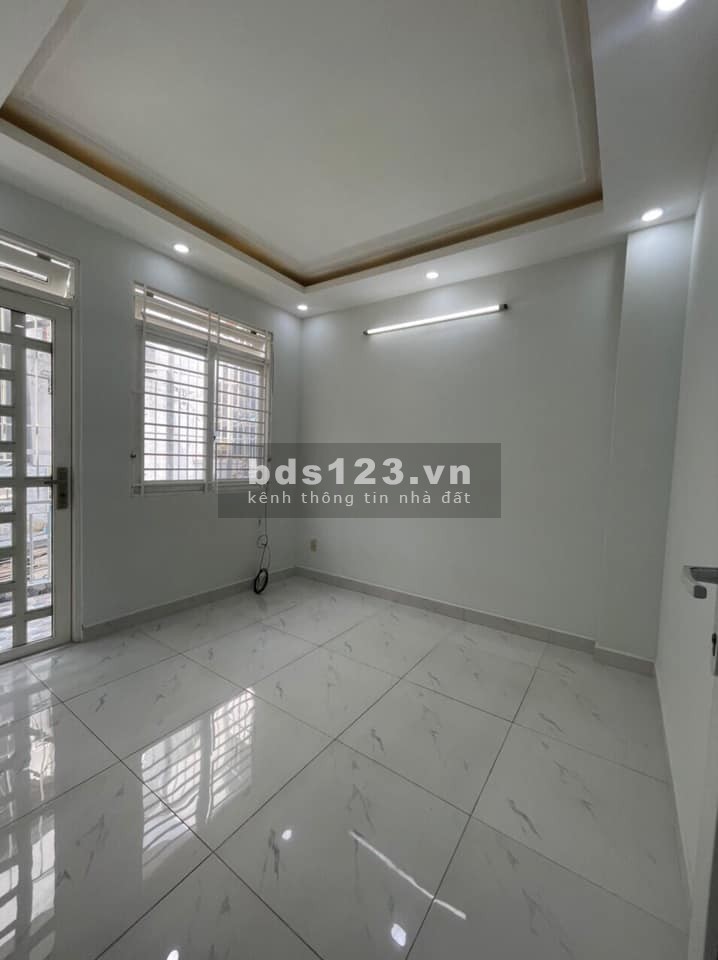 Trần Quý Cáp, 50m2, chỉ 4 tỷ 500 triệu, nhà ở ngay, đẹp, ngang 5m