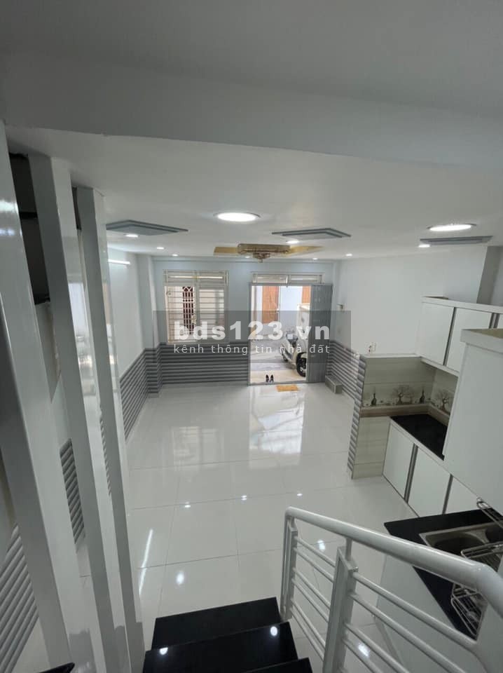 Trần Quý Cáp, 50m2, chỉ 4 tỷ 500 triệu, nhà ở ngay, đẹp, ngang 5m