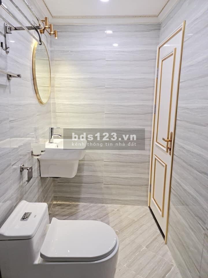 Nhà Đẹp Ở Luôn, Phố Ngọc Thụy, ngõ thông, 40m2 x 5 tầng, chỉ gần 3 tỷ