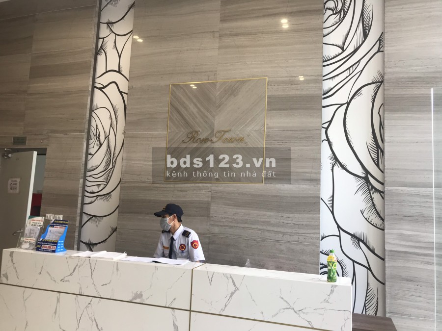 Bán chung cư 2PN 2WC 65,6m2 giá 1,9 tỷ dự án ROSE TOWN 79 Ngọc Hồi