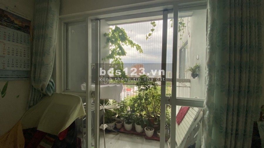 Chính chủ bán gấp chung cư sơn kỳ 1 lầu 8 view mặt đường DC13 giá 2tỷ130tr quận tân phú