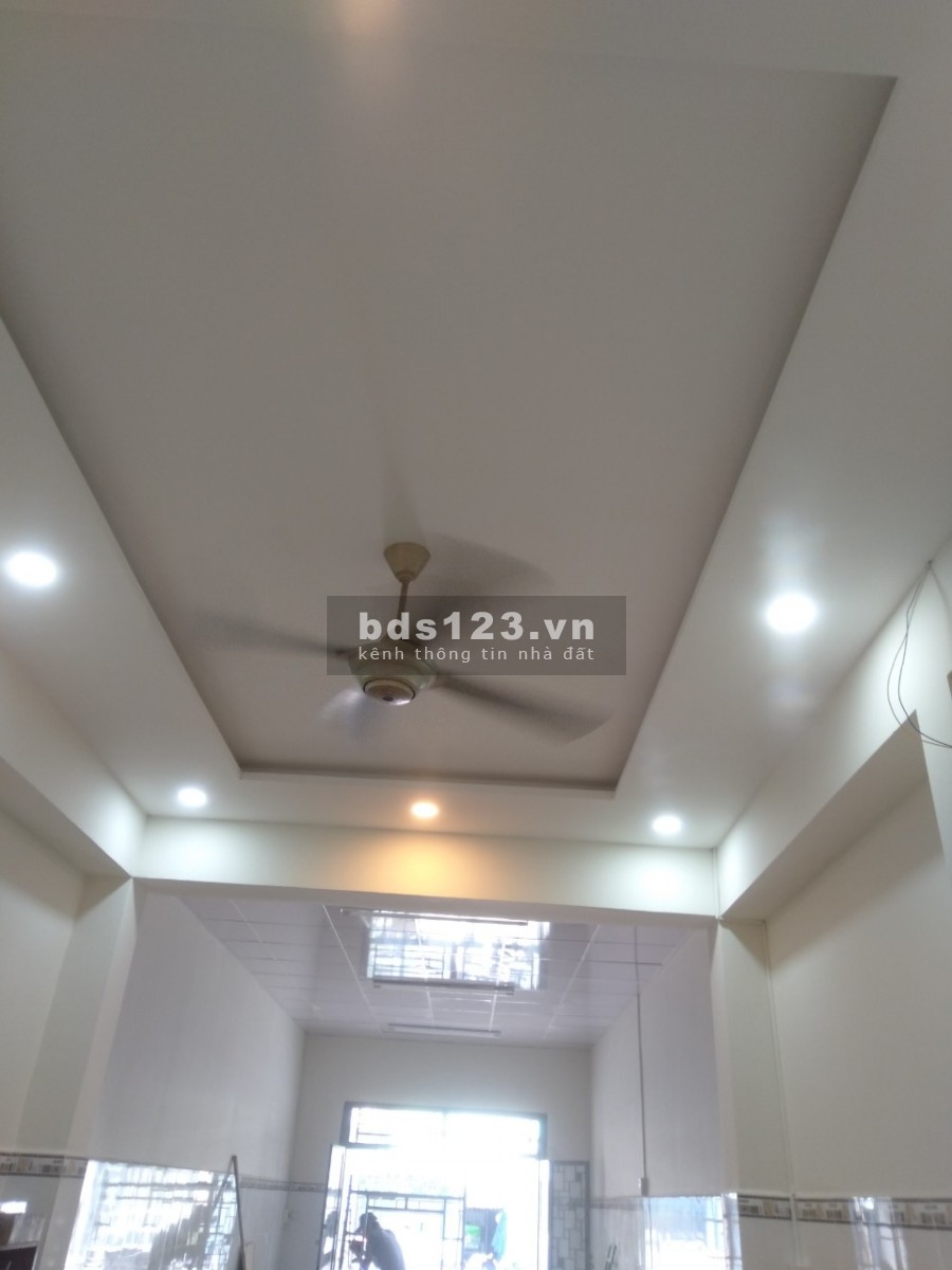 Cho thuê nhà mặt tiền nguyên căn Q.7