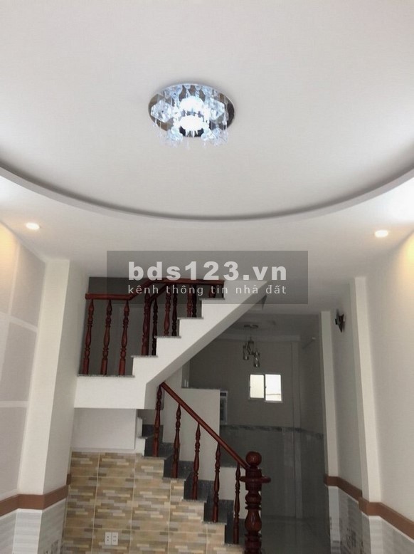 Nhà 1T1L 48m2 cuối LVK Q12 điện nước đầy đủ