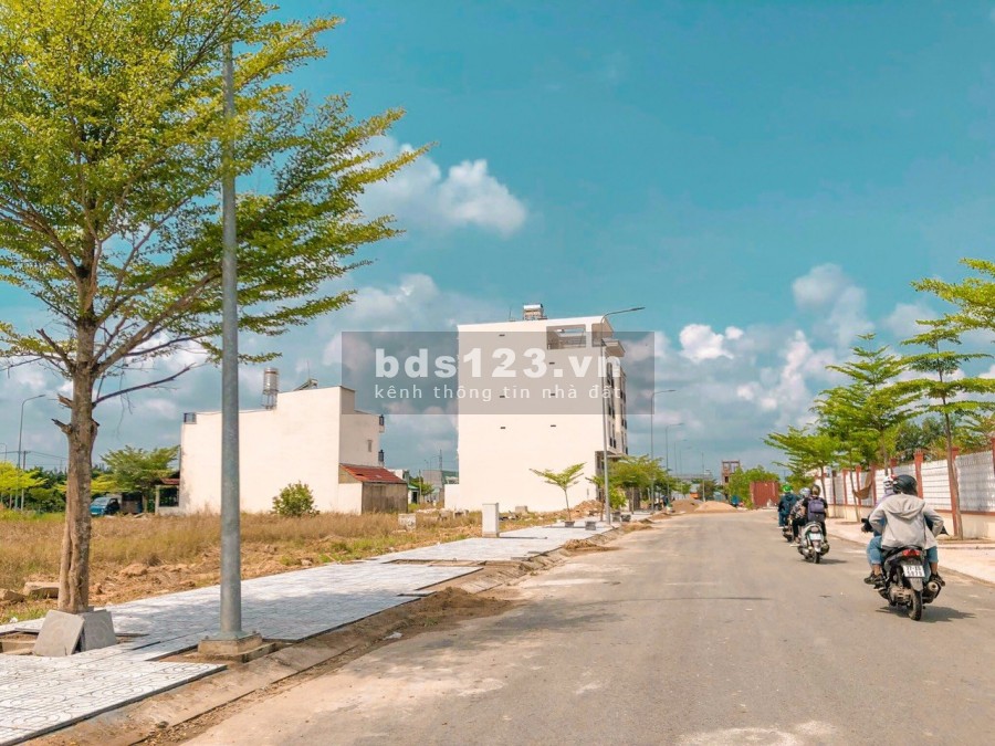 Bán đất Long An ngay tỉnh lộ 10 diên tích 5x25 giá 1,1 tỷ