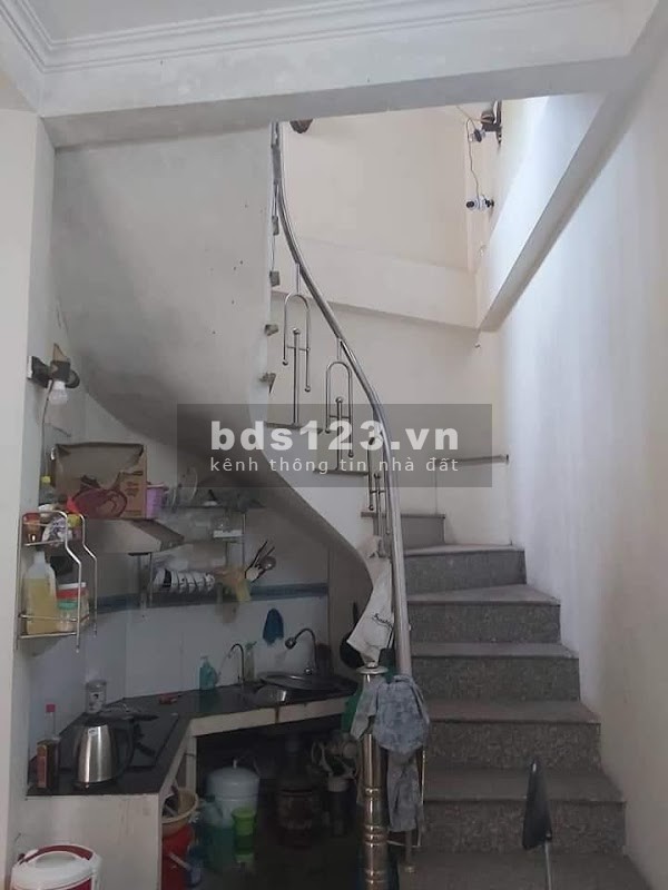 Bán nhà Trại Cá 22mx5T xây chắc chắn, giá 2.1 tỷ lh 0916010180