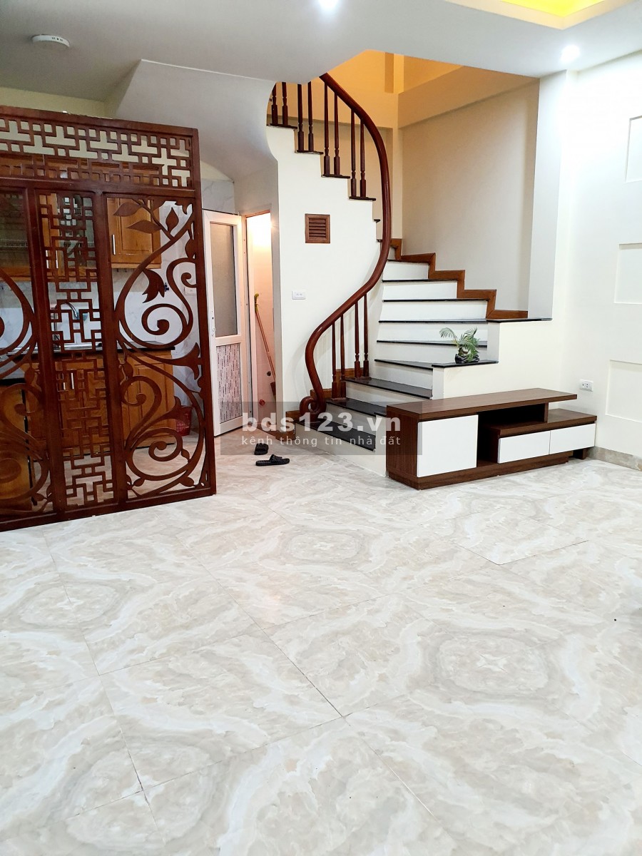 Bán Nhà Phạm Văn Đồng, Ngõ Rộng, Lô Góc Oto, Chỉ Việc Ở, 36m x 5 tầng x 4.8 m Giá 3.35Tỷ (CTL)