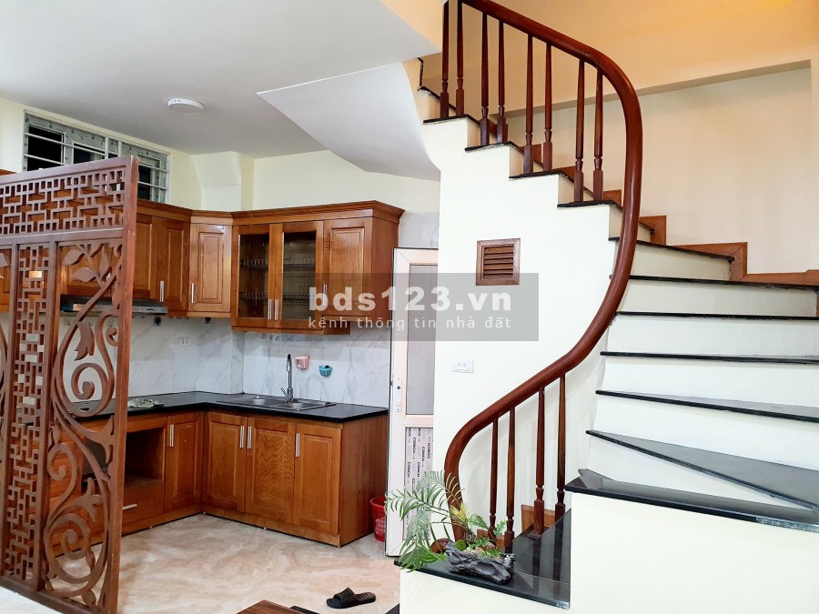 Bán Nhà Phạm Văn Đồng, Ngõ Rộng, Lô Góc Oto, Chỉ Việc Ở, 36m x 5 tầng x 4.8 m Giá 3.35Tỷ (CTL)