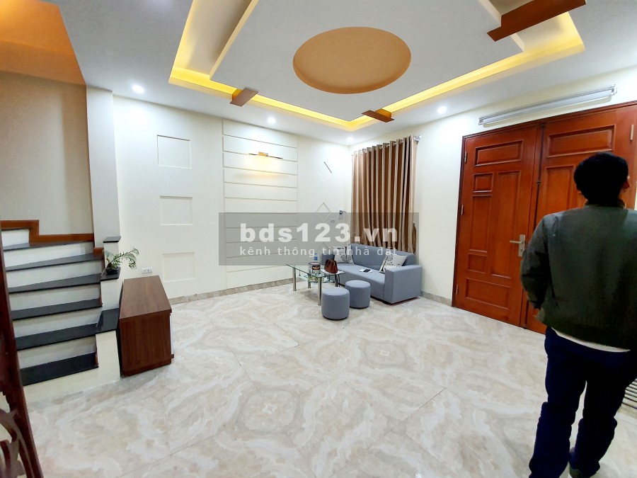 Bán Nhà Phạm Văn Đồng, Ngõ Rộng, Lô Góc Oto, Chỉ Việc Ở, 36m x 5 tầng x 4.8 m Giá 3.35Tỷ (CTL)