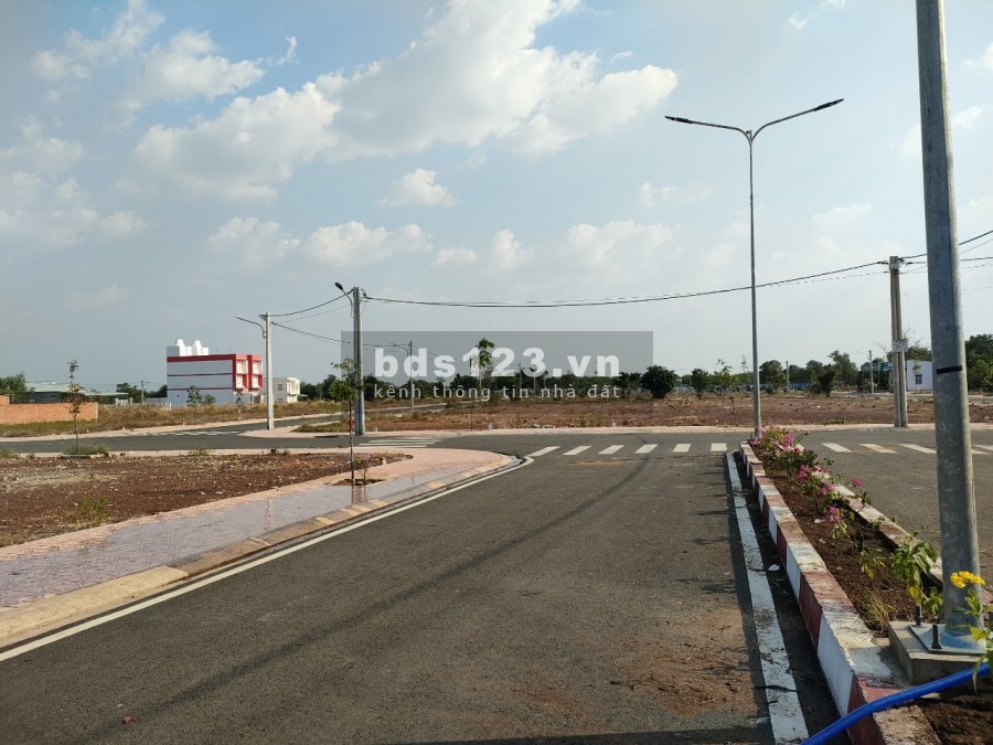 Đất nền giá rẻ Thành Phố Đồng Xoài, nằm ngay DT741