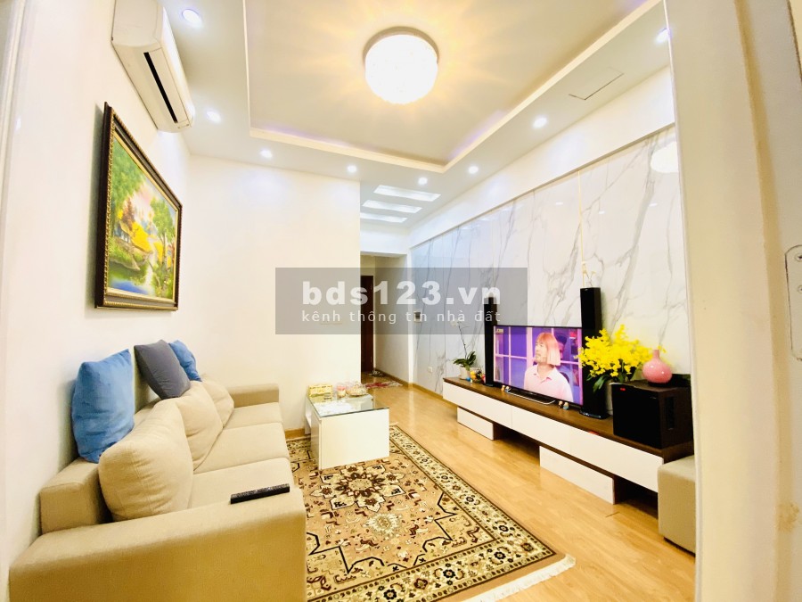 Cho thuê căn hộ tại Hoàng Quốc Việt