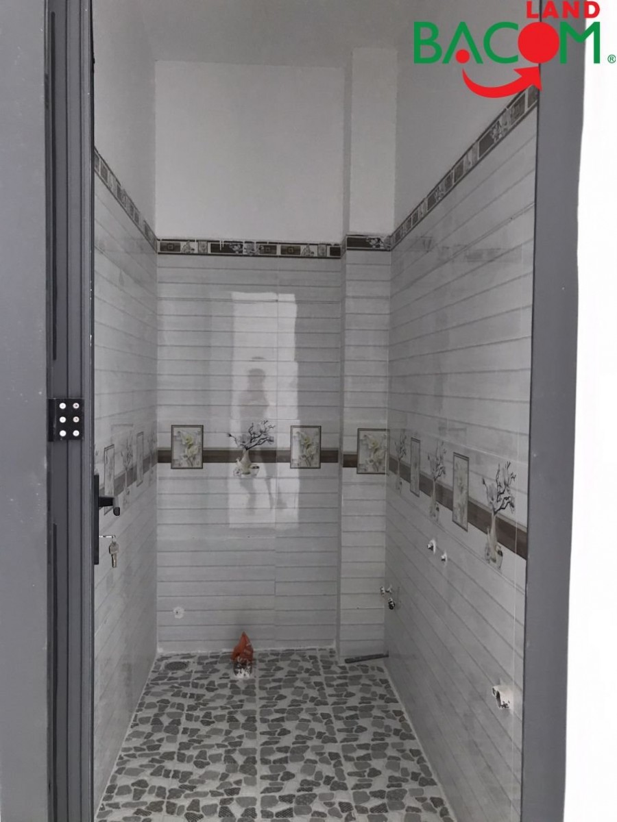 Nhà 1 trệt 1 lầu Hố Nai, gần giáo xứ Xuân Trà, đường 2 xe hơi, SHR thổ cư