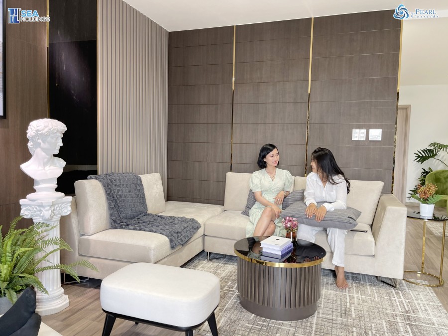 Nhà 1 trệt 2 lầu sân thượng, 960tr nhận nhà ngay trung tâm Bến Lức, Long an