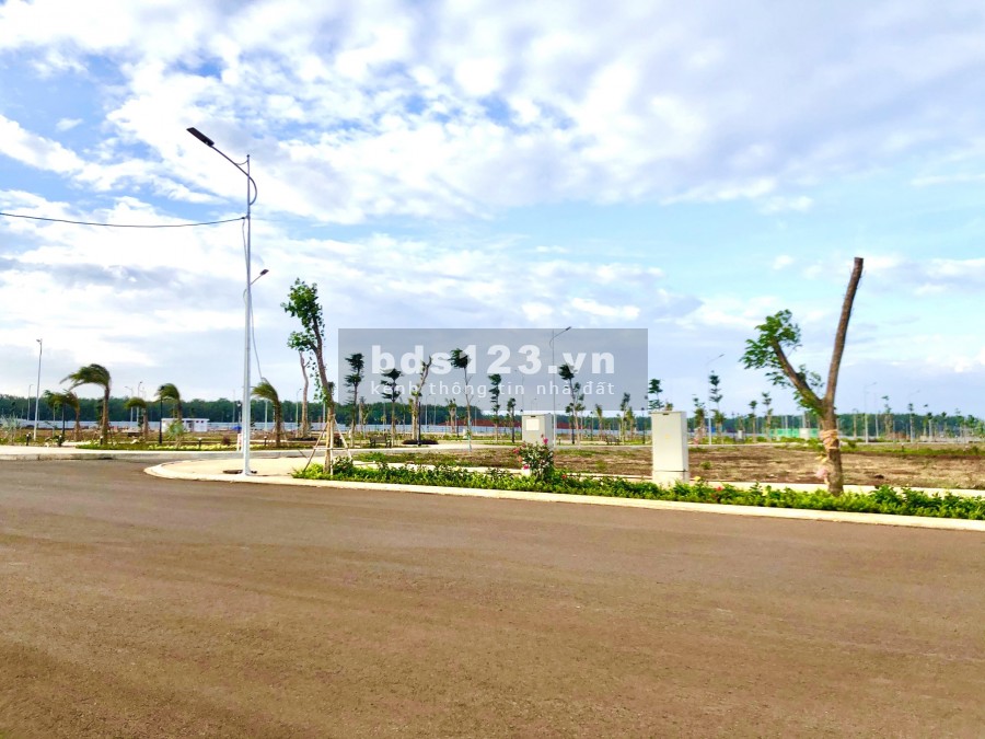 Tôi chính chủ cần bán 2 lô trong KĐT Ân Phú, mặt tiền Hà Huy Tập, phường Tân An, 22tr/m2