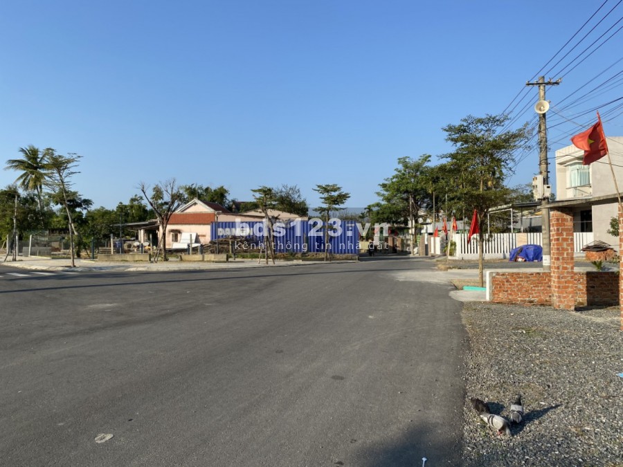 Cần bán gấp 100m2 đất ở đô thị Nam Đà Nẵng đường 17m5 giá 1,850 tỷ LH: 0905 848 545