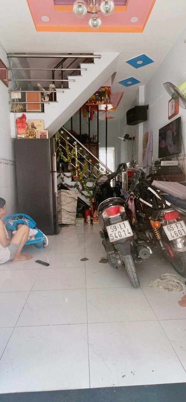 Nhà bán hẻm 2295/84/...Huỳnh Tấn Phát KP7 TT Nhà Bè H.Nhà Bè giá 1,65 tỷ