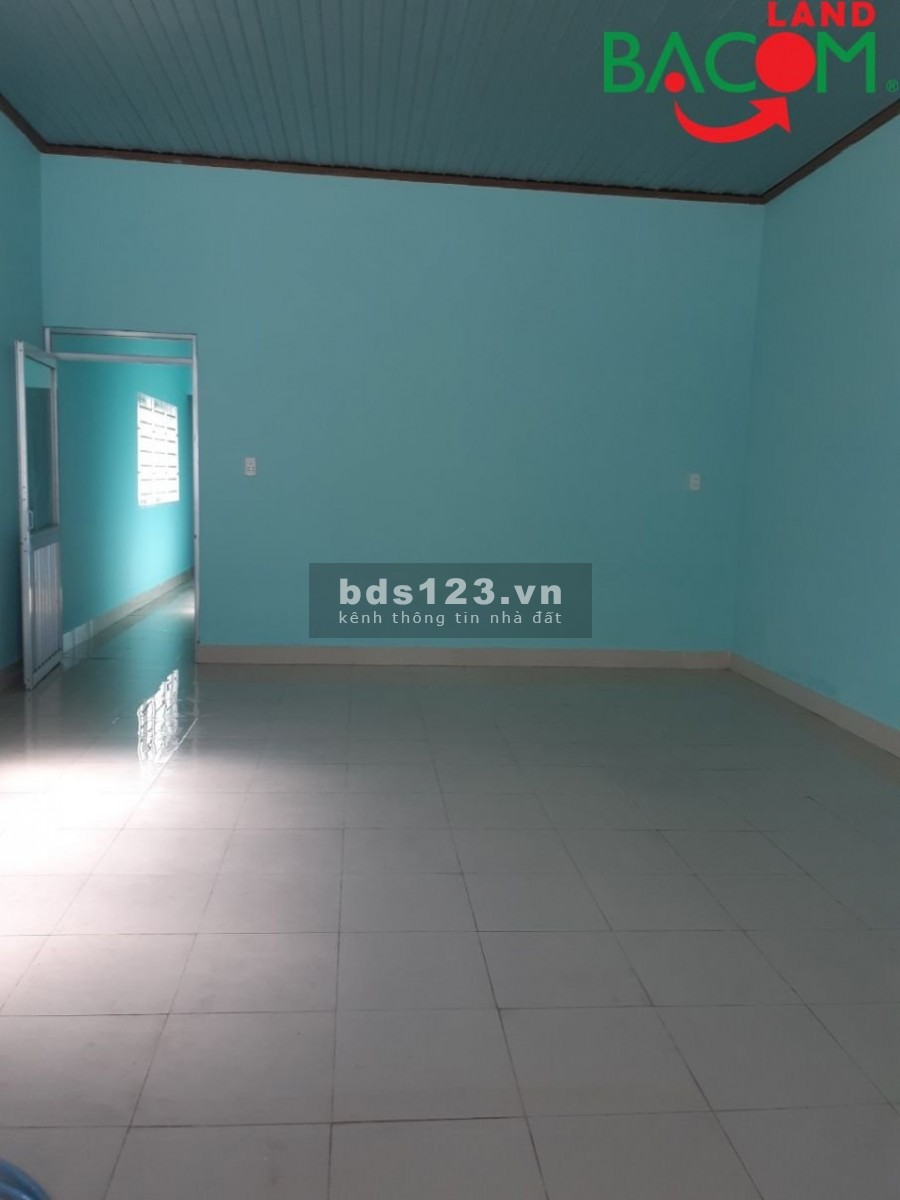 Bán nhà c4 đẹp mới 99%, 2 mặt tiền, dt 100m2, P. Tân Phong, giá chỉ 4ty2
