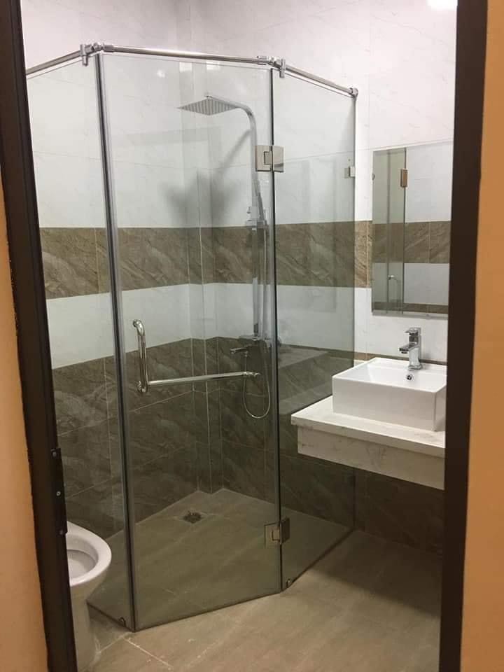 Hoàng Đạo Thành sổ đỏ 32 m2, 5 tầng, mặt tiền 3.3 m giá thương lượng 4.25 tỷ Thanh Xuân.