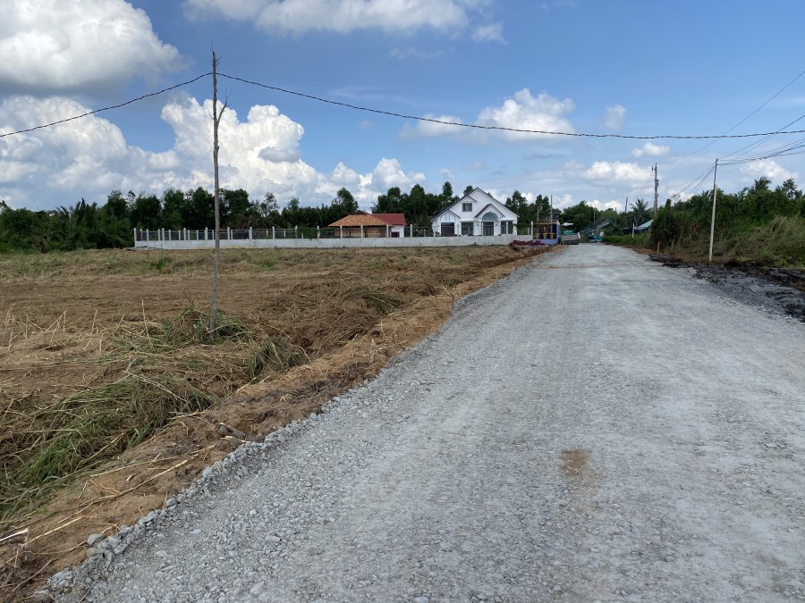 (120m2 thổ 950tr) đất SHR Cầm Tay Công Chứng Ngay
