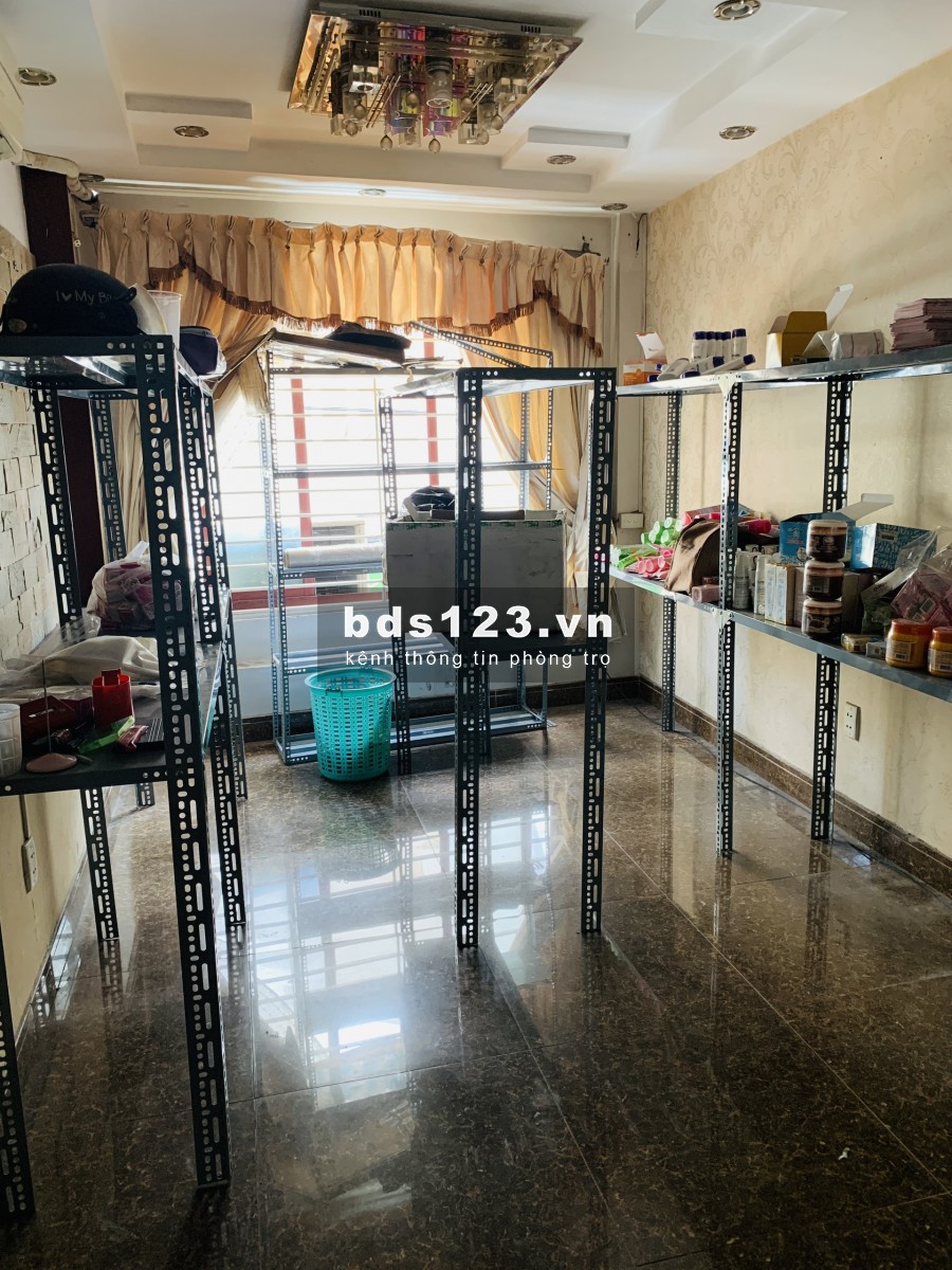 PHÒNG TRỌ CHO THUÊ TRONG NHÀ 4 LẦU, CÓ MÁY LẠNH, TỦ LẠNH, MÁY GIẶT, BÌNH NÓNG LẠNH, NẤU ĂN RIÊNG, CÓ CỬA SỔ THOÁNG MÁT