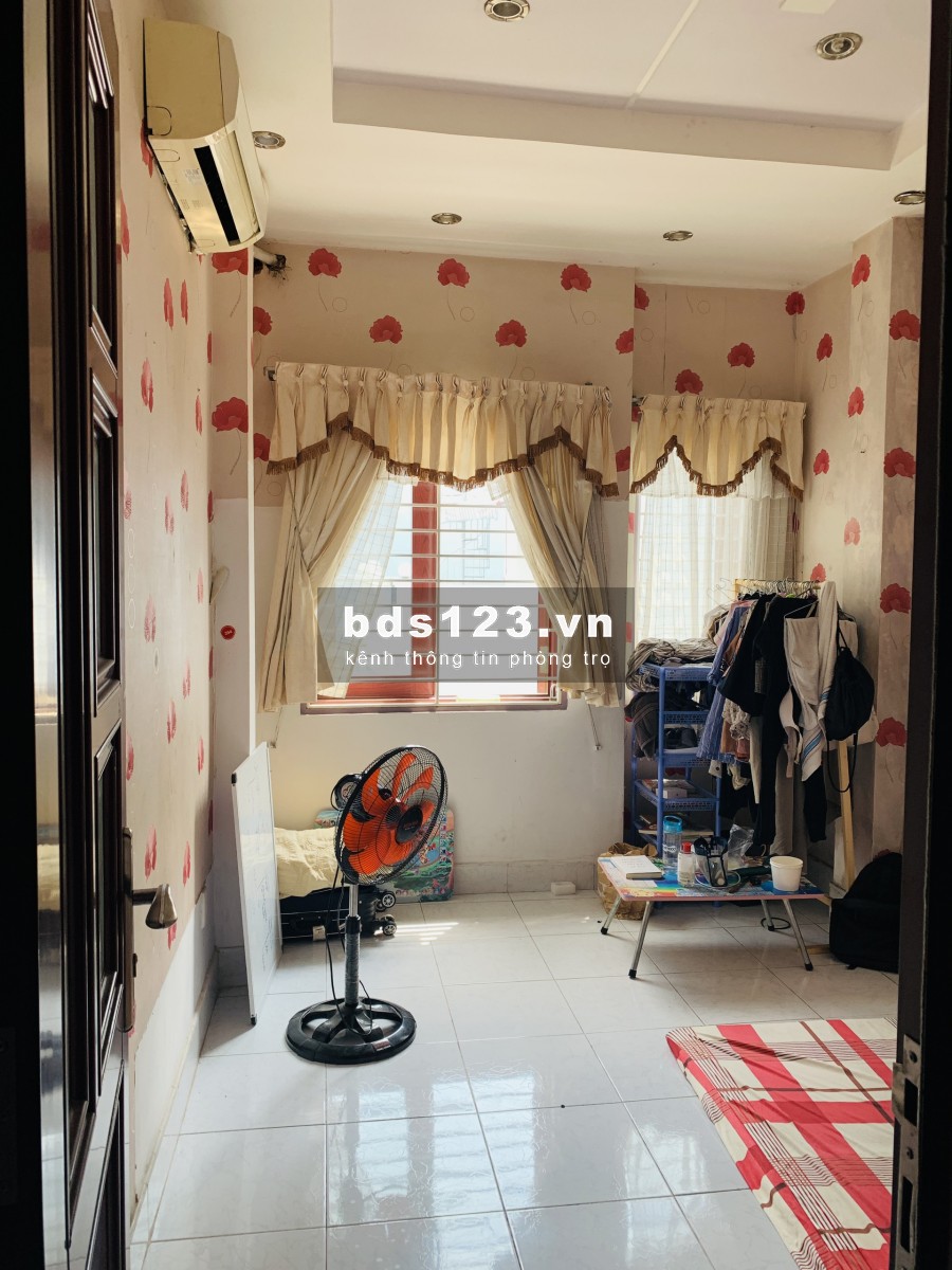 PHÒNG TRỌ CHO THUÊ TRONG NHÀ 4 LẦU, CÓ MÁY LẠNH, TỦ LẠNH, MÁY GIẶT, BÌNH NÓNG LẠNH, NẤU ĂN RIÊNG, CÓ CỬA SỔ THOÁNG MÁT