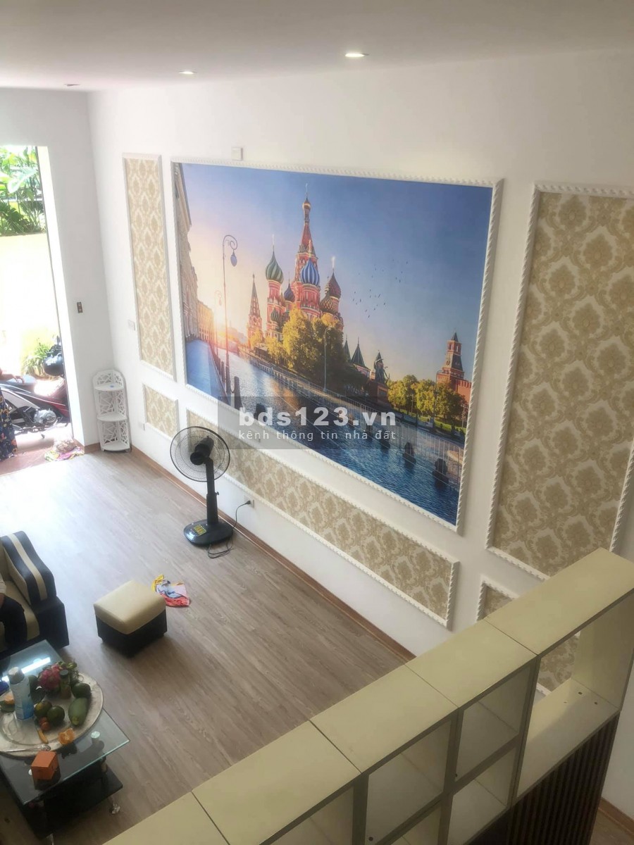 Bán nhà đẹp ở luôn 4 tầng x 43m2 ngõ 1132 đường Láng giá 5,5 tỷ. LH 0912442669