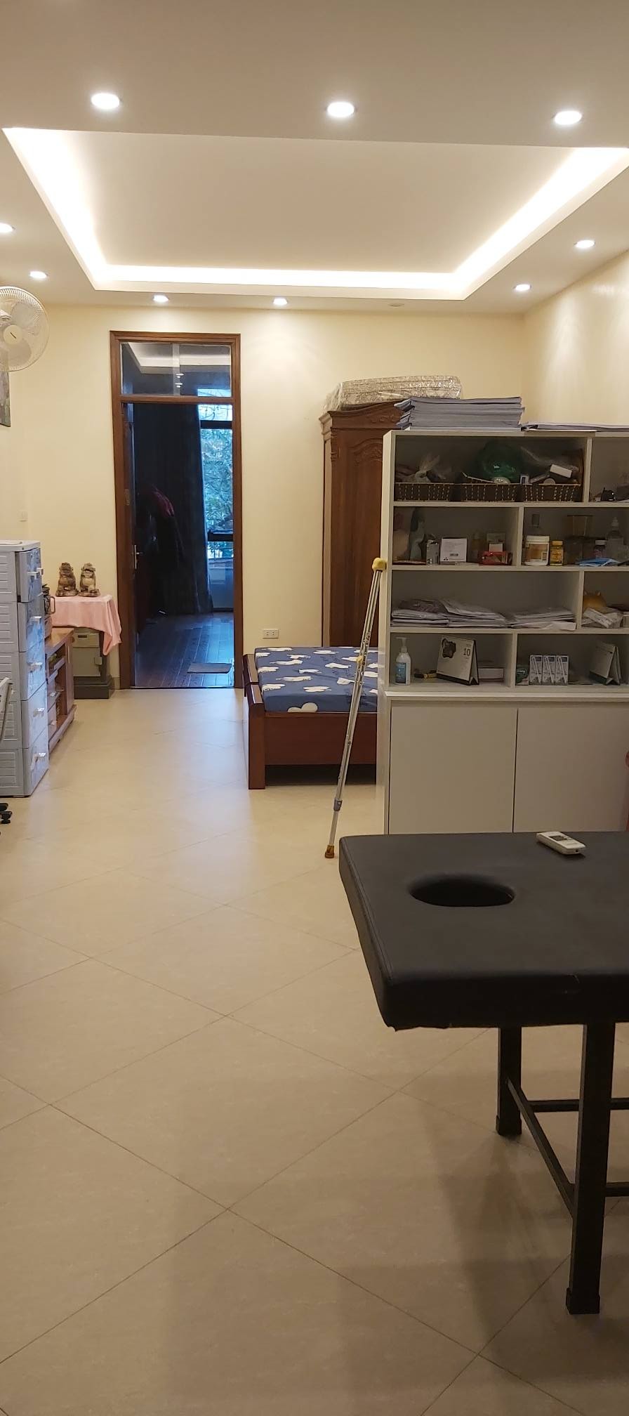 Mặt Phố Hoàng Hoa Thám 6 Tầng Thang Máy Mới Đẹp KD Đa Loại Hình, 100M, Mt 4.5, Giá 18.5 Tỷ