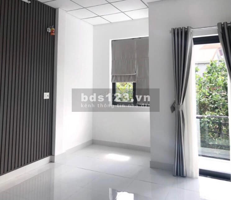 Bán Nhà Trả Nợ 1 Trệt 2 Lầu Sân Trước, Hưng Long, Bình Chánh