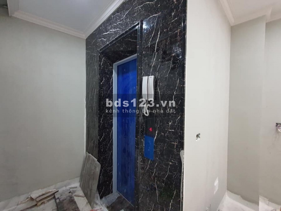 NHỈNH 7 TỶ SỞ HỮU NHÀ TÂY HỒ THANG MÁY Ô TÔ VÀO NHÀ 44M x 6T