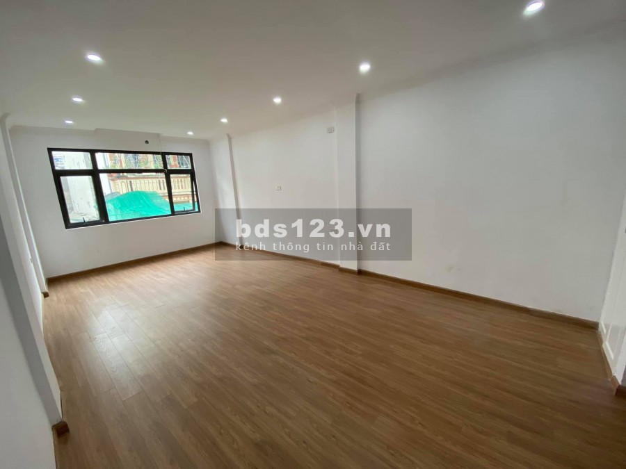 NHỈNH 7 TỶ SỞ HỮU NHÀ TÂY HỒ THANG MÁY Ô TÔ VÀO NHÀ 44M x 6T