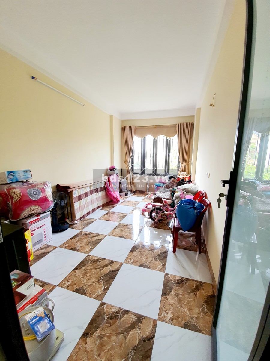 Nhà phố đường Giải Phóng, Hoàng Mai, Hà Nội, diện tích 33 m2, xây 5 tầng, giá 3,6 tỷ