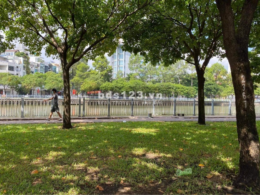 Bán nhà nhỏ xinh ngắm view đẹp Sài Gòn, 20m2 nhà đầy đủ công năng. Trường Sa, P 17, Bình Thạnh – Giá 1.49 Tỷ