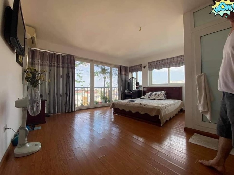 Bán Văn phòng Trần Duy Hưng 95m2 x 7 tầng, MT 6m, thuê 100tr/th, ô tô tránh, thang máy.