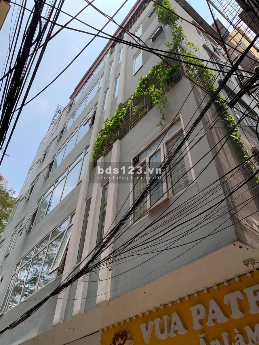 Nhà lô góc Trần Duy Hưng, ô tô đỗ cửa, DT 70m2xMT 12m , 6 tầng , giá 13.9 tỷ