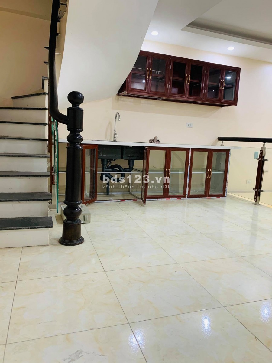 Bán nhà, Mới, lô góc, 522 Trường Chinh – Ngã Tư Sở, 28m2 * 6T, kinh doanh.