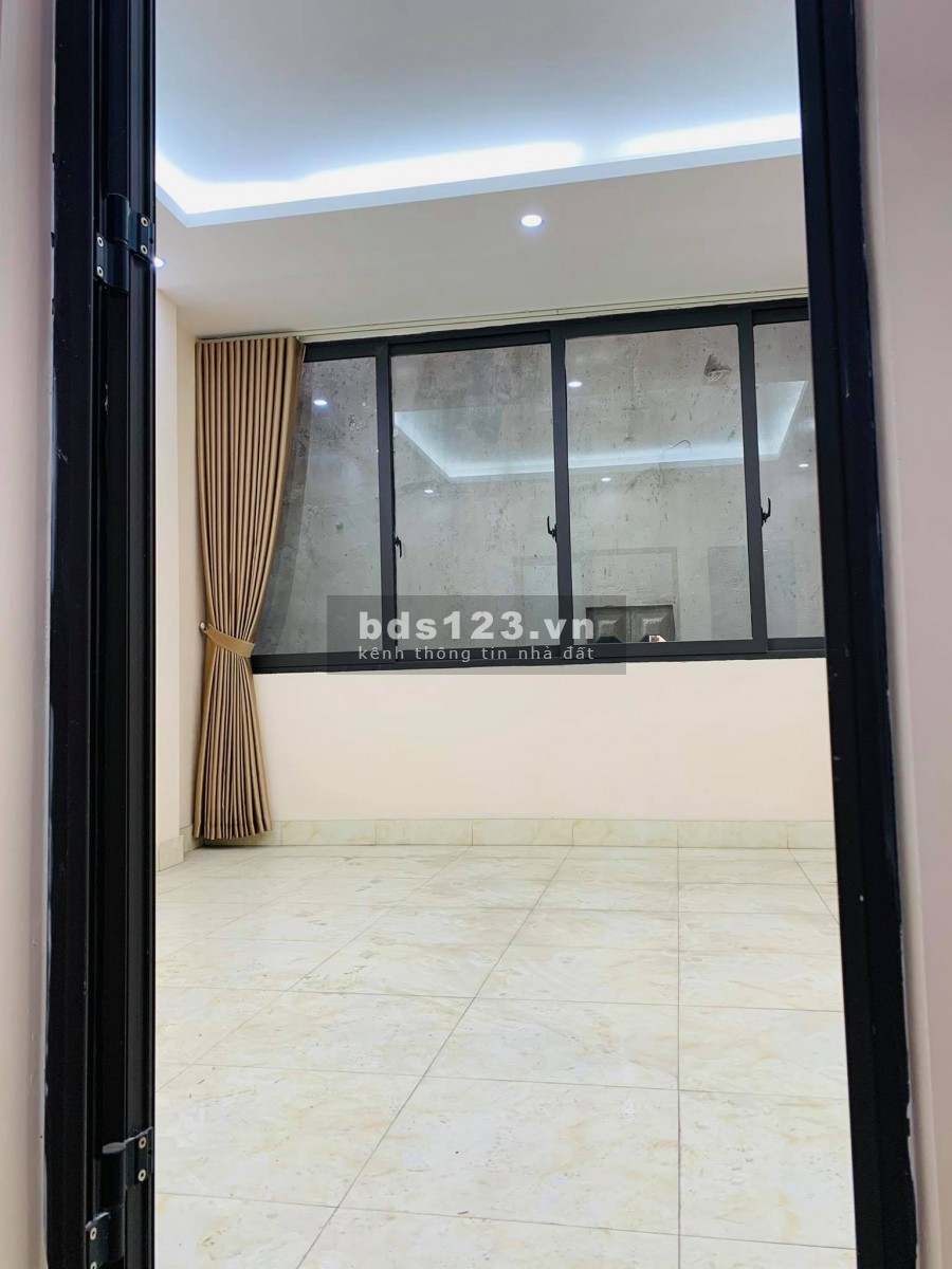 Bán nhà, Mới, lô góc, 522 Trường Chinh – Ngã Tư Sở, 28m2 * 6T, kinh doanh.