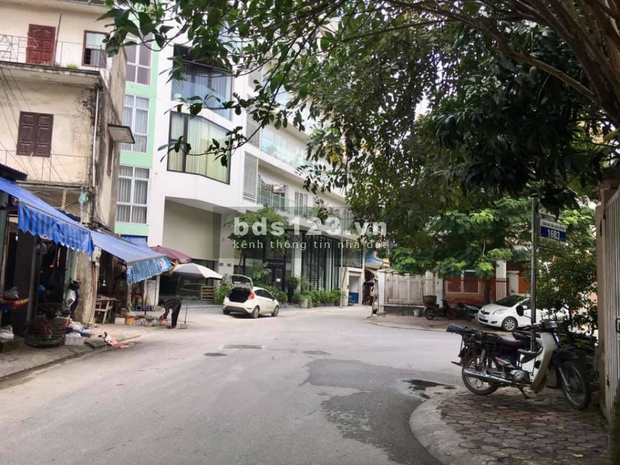 Ô TÔ 4 CHỖ VÀO NHÀ SÁT LÀNG VIỆT KIỀU CHÂU ÂU CHỦ TỰ XÂY
