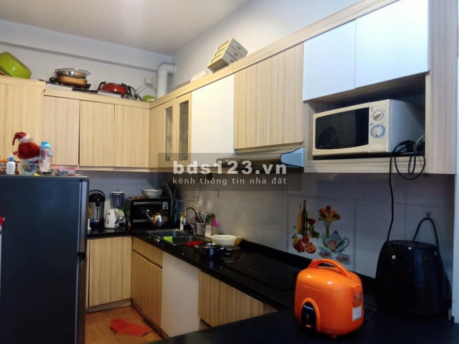 Nhà lô góc Trần Duy Hưng, ô tô đỗ cửa, DT 70m2xMT 12m , 6 tầng , giá 13.9 tỷ