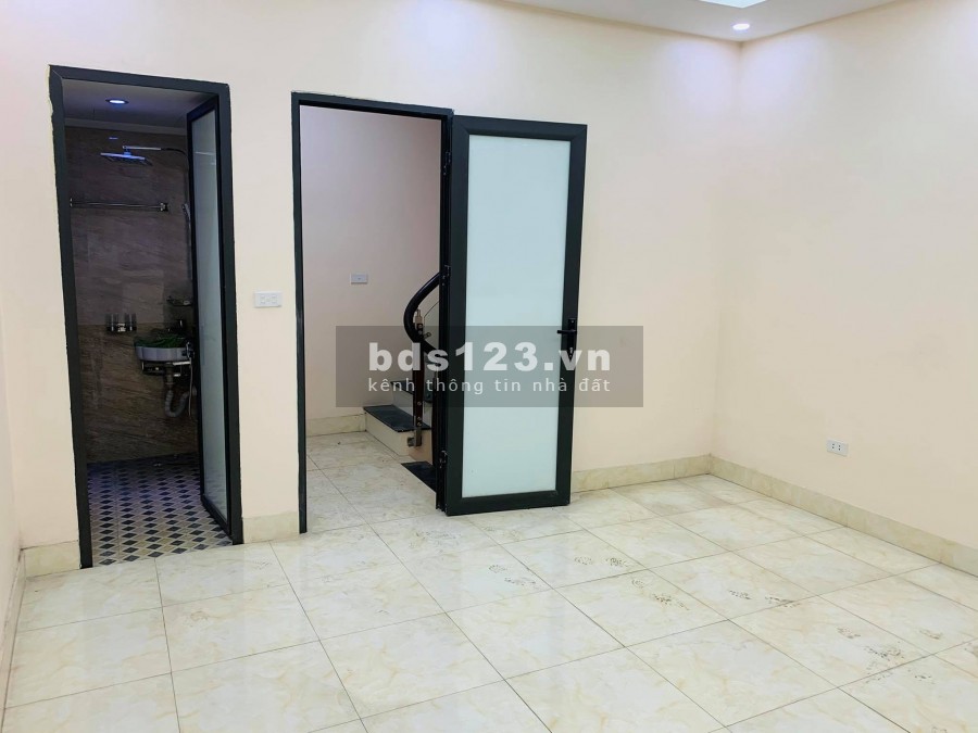 Bán nhà, Mới, lô góc, 522 Trường Chinh – Ngã Tư Sở, 28m2 * 6T, kinh doanh.