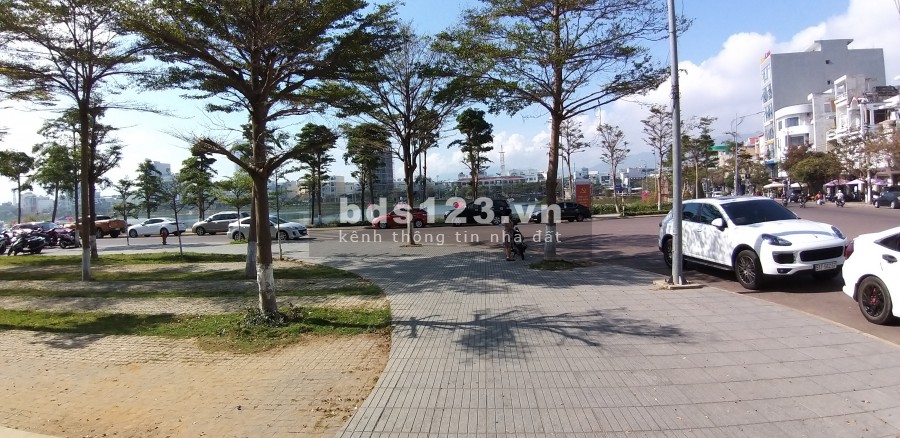 ■ NHÀ MỚI SƠN SỬA GÓC NGÃ 3 MẶT TIỀN (ĐỐNG ĐA-PHAN ĐÌNH PHÙNG) CHO THUÊ NGUYÊN CĂN 317A ĐỐNG ĐA, QUY NHƠN, BÌNH ĐỊNH DT: 5x22=110m2
