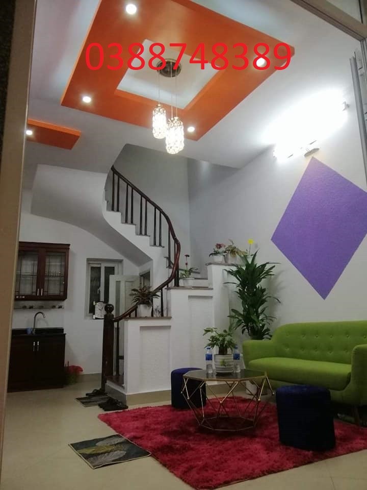Hiếm -Bán nhà 30mx5t Yên Hòa giá 3.2 tỷ ngõ rộng