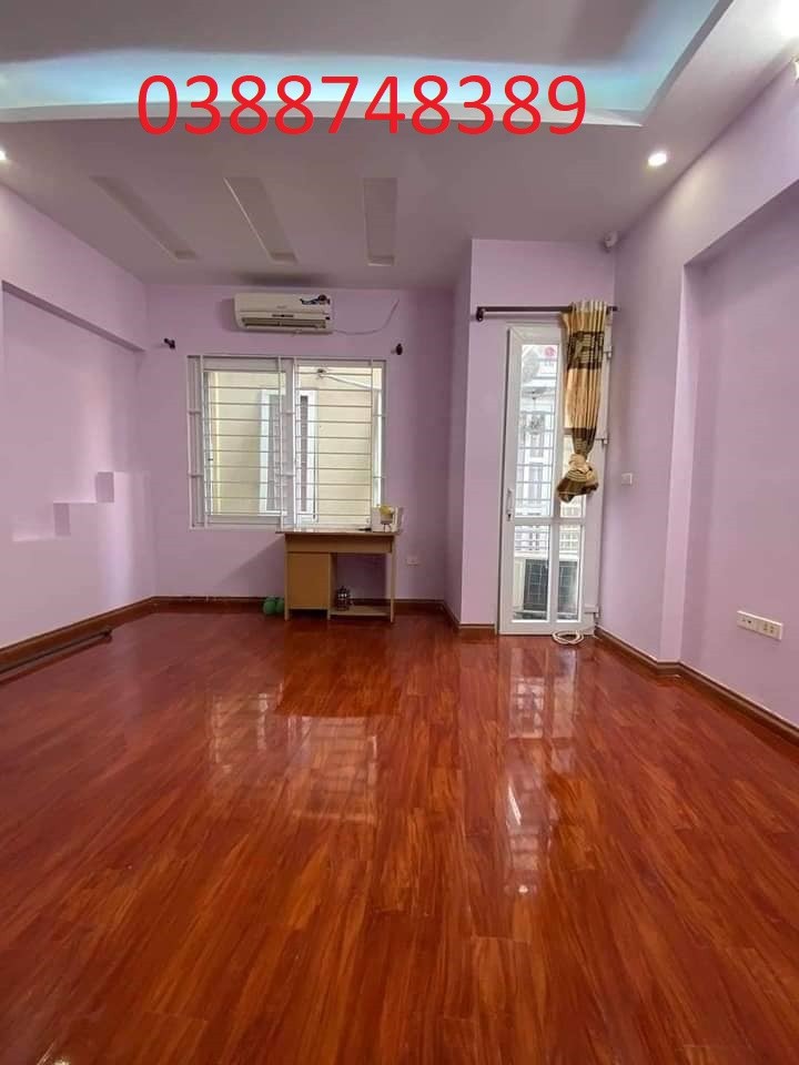 Hiếm -Bán nhà 30mx5t Yên Hòa giá 3.2 tỷ ngõ rộng