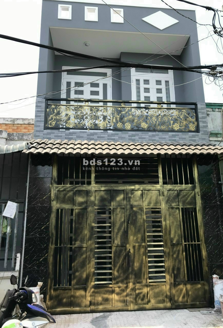 Do mùa dịch kẹt tiền nên cần ra đi nhà hóc môn giá 860 triệu