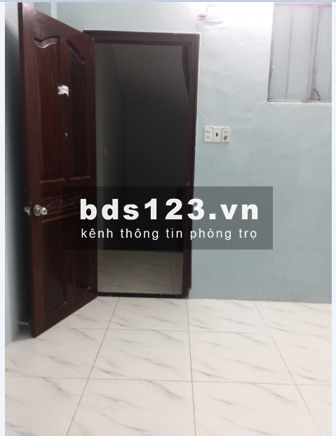 Phòng trọ Quận 10 gác, máy lạnh, giờ tự do từ 2tr5