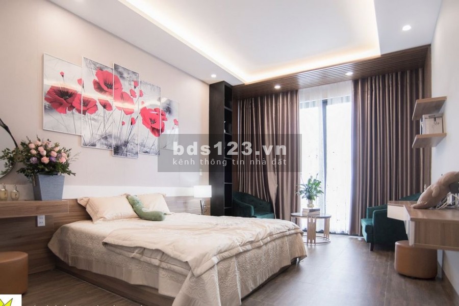 Bán nhà Ngọc Lâm 40m2 3 mặt thoáng 15m ô tô đỗ 50m Gara giá 3.09 tỷ