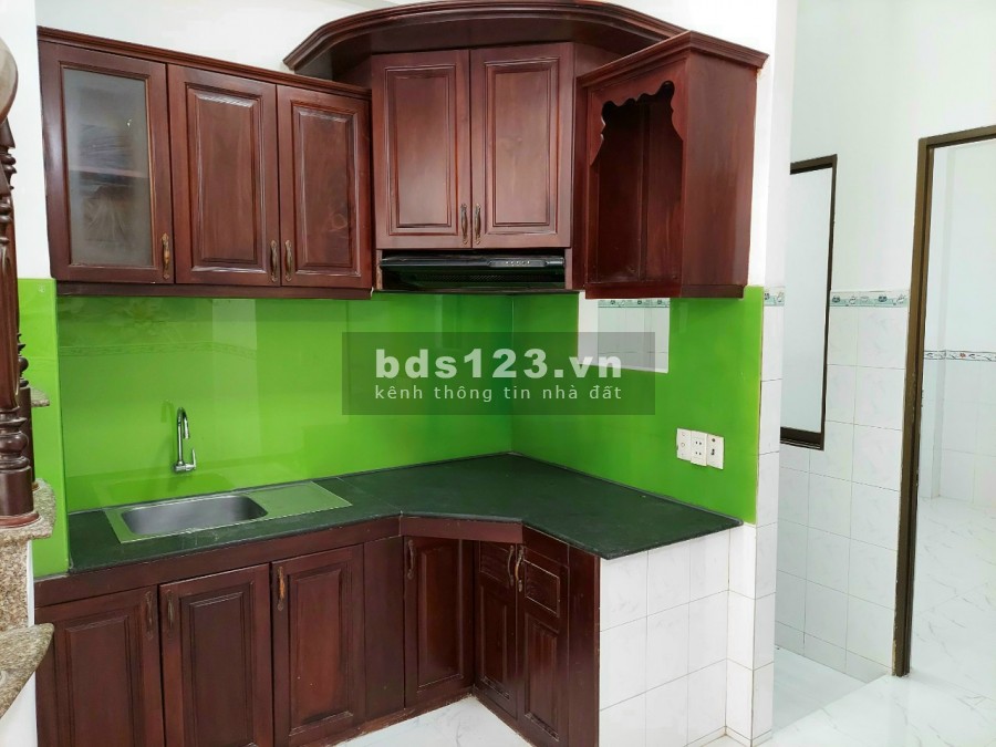 Do mùa dịch kẹt tiền nên cần ra đi nhà hóc môn giá 860 triệu
