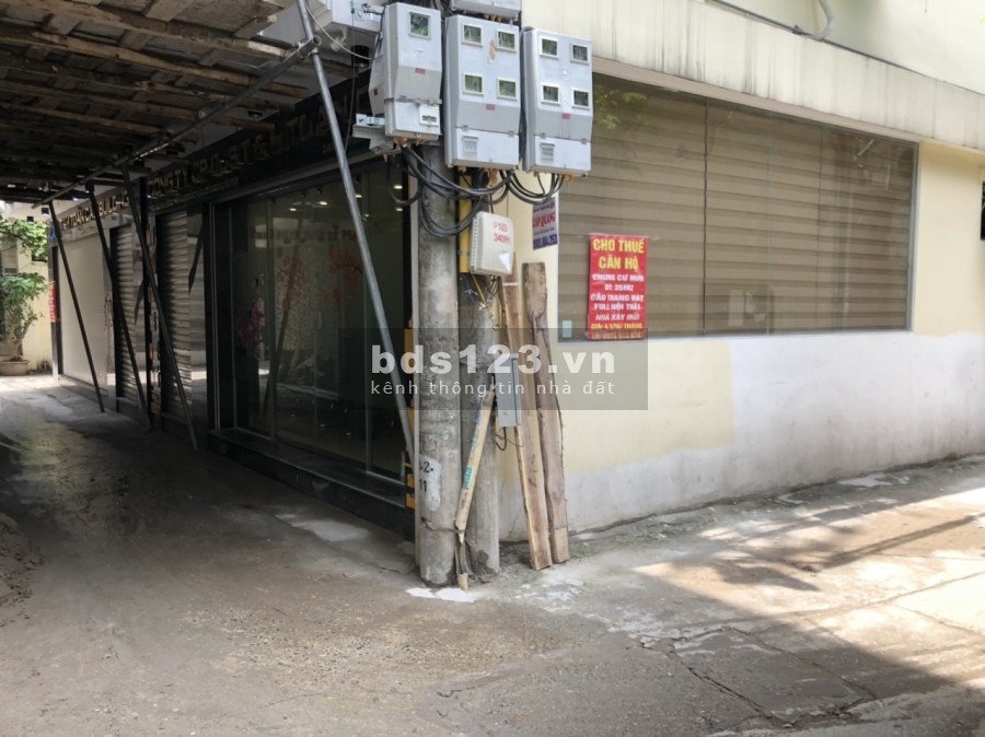 NHÀ ĐẸP NGÕ RỘNG CHỦ CẦN BÁN NỘI THẤT 10 ĐIỂM CÁCH MẶT PHỐ HOÀNG QUỐC VIỆT 90M