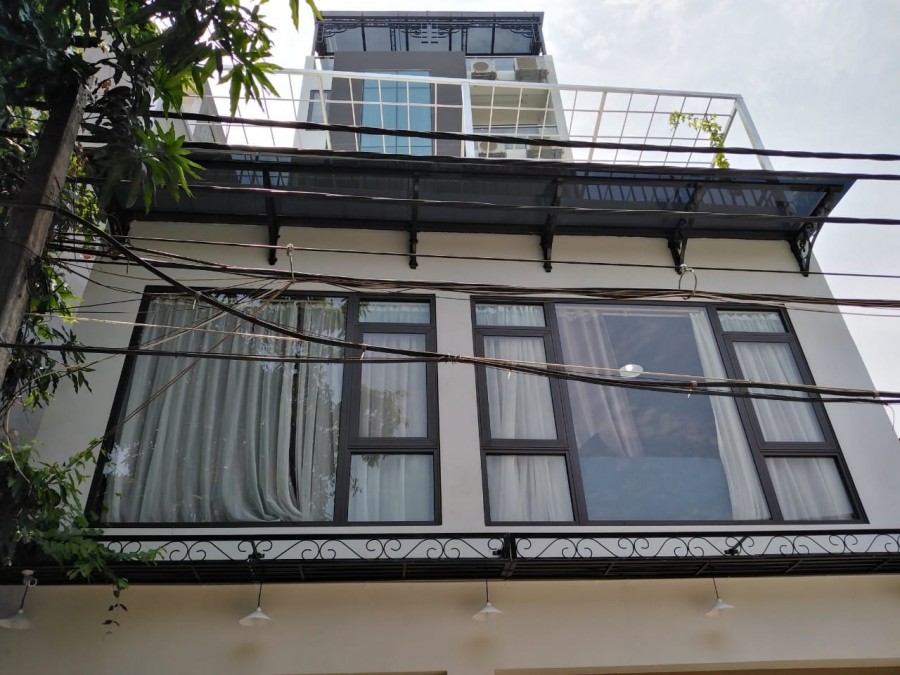 Bán nhà mặt phố Minh Khai Hai Bà Trưng rông 7m giá 270 triêu/m2.