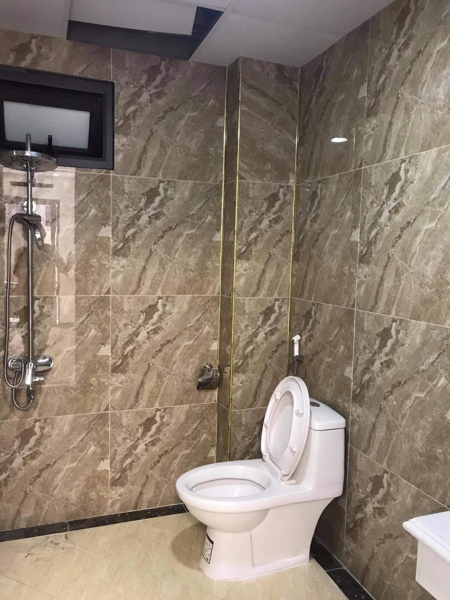Bán nhà phân lô, An Dương Vương, Tây Hồ, 30m2 x 5 tầng, đủ các hướng