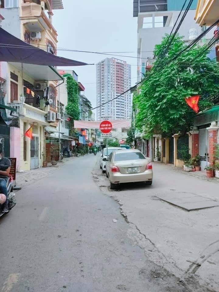 Siêu Phẩm Tân Mai (40M2), Mặt Ngõ Thông, 2 Ô tô Tránh, Kinh doanh siêu đỉnh.