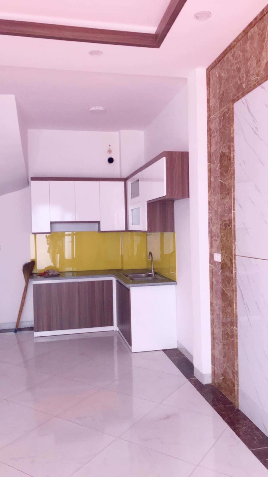 Bán nhà phân lô, An Dương Vương, Tây Hồ, 30m2 x 5 tầng, đủ các hướng